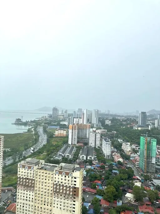 Urban Emerald Seaview 6Pax 3Queen 3Room 2Bath 2Carpark With Infinity Pool Jelutong Apartment