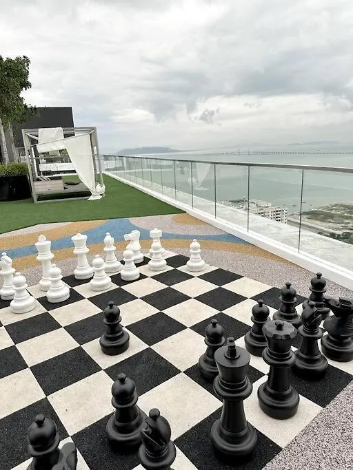 Apartment Urban Emerald Seaview 6Pax 3Queen 3Room 2Bath 2Carpark With Infinity Pool Jelutong