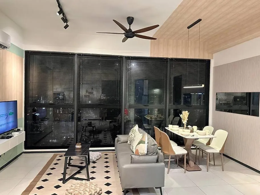 Lägenhet Urban Emerald Seaview 6Pax 3Queen 3Room 2Bath 2Carpark With Infinity Pool Jelutong
