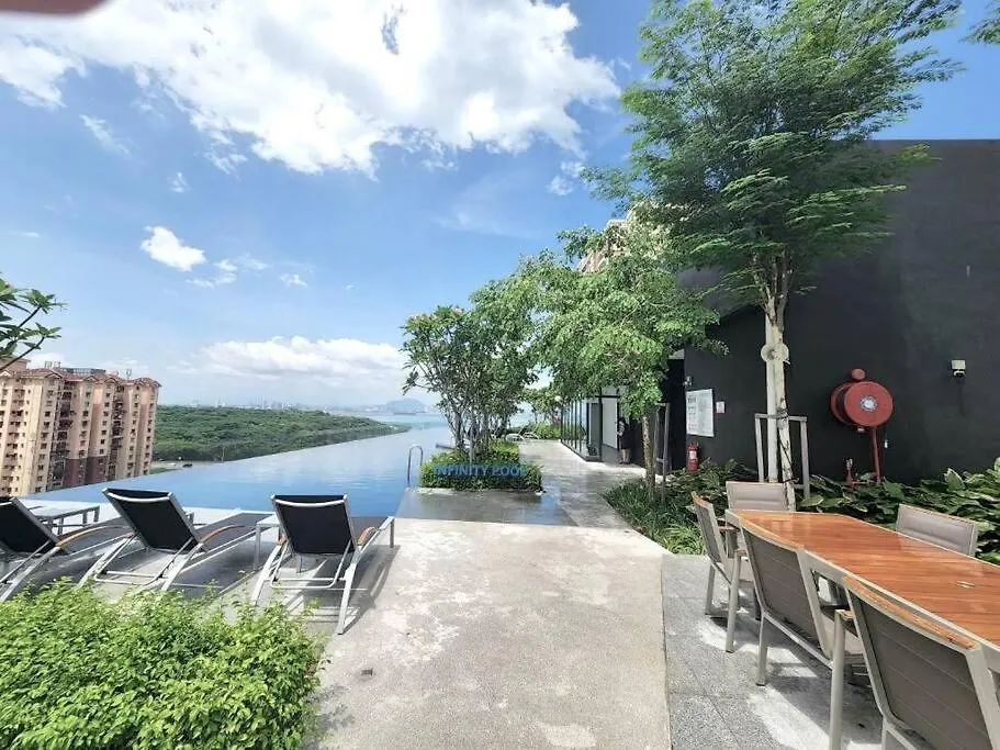 Lägenhet Urban Emerald Seaview 6Pax 3Queen 3Room 2Bath 2Carpark With Infinity Pool Jelutong Malaysia
